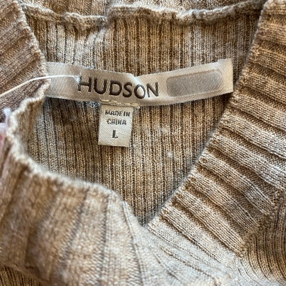 Hudson Women's wool Tan Crewneck Cutout Shoulder Stretchy Sweater new, as is L - Picture 7 of 16